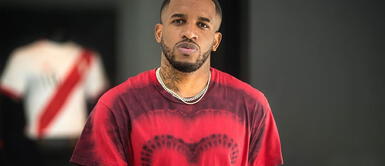 Jefferson Farfán feliz al lado de sus hijos lejos de los escándalos Jefferson Farfán feliz al lado de sus hijos lejos de los escándalos