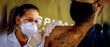 Johnson & Johnson hará ensayos clínicos de su vacuna en Perú en octubre Johnson & Johnson hará ensayos clínicos de su vacuna en Perú en octubre