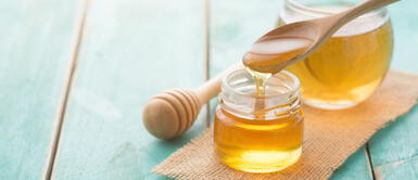 Dale un detox a tu cabello con esta mascarilla de miel y aceite de oliva Dale un detox a tu cabello con esta mascarilla de miel y aceite de oliva