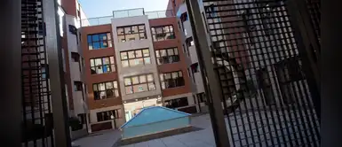 Denuncian que auxiliar grabó y se burló de paciente anciana en geriátrico Denuncian que auxiliar grabó y se burló de paciente anciana en geriátrico