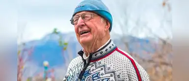 Repartidor de pizza de 89 años recibió 12 mil dólares de propina Repartidor de pizza de 89 años recibió 12 mil dólares de propina