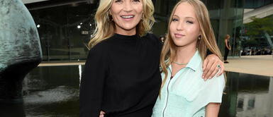 La hija de Kate Moss debuta como modelo en la pasarela de Miu Miu La hija de Kate Moss debuta como modelo en la pasarela de Miu Miu