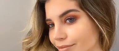 Flavia Laos enseña cómo usar botas XL para un outfit fresco de verano Flavia Laos enseña cómo usar botas XL para un outfit fresco de verano