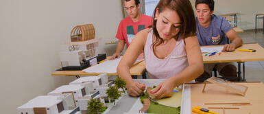 Ofrecen becas de estudio para ingenieros, arquitectos y urbanistas Ofrecen becas de estudio para ingenieros, arquitectos y urbanistas
