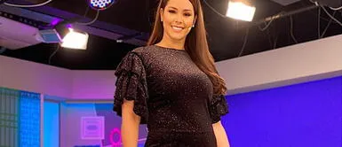 Karen Schwarz presenta nuevo modelo de botas XL en outfit total pink Karen Schwarz presenta nuevo modelo de botas XL en outfit total pink