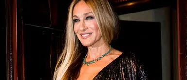 Sarah Parker se adueña de las calles con elegante vestido de tejido Sarah Parker se adueña de las calles con elegante vestido de tejido