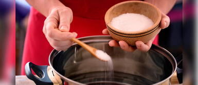 ¿Por qué debo comer bajo en sal si tengo hipertensión? ¿Por qué debo comer bajo en sal si tengo hipertensión?