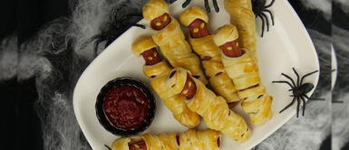 Halloween: terroríficas momias de hotdogs para consentir a los peques Halloween: terroríficas momias de hotdogs para consentir a los peques