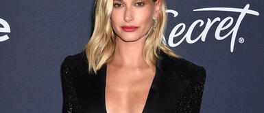 El inusual abrigo de 'tentáculos' de Hailey Bieber que causa controversia El inusual abrigo de 'tentáculos' de Hailey Bieber que causa controversia