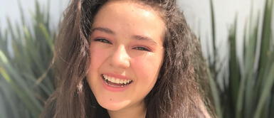 Quedarás enamorada del elegante vestido de gala retro de Macarena Oz Quedarás enamorada del elegante vestido de gala retro de Macarena Oz