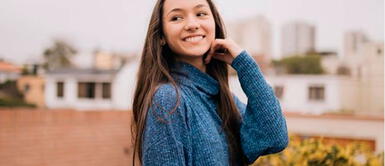 El sofisticado vestido de seda que hizo brillar a Alexia Barnechea El sofisticado vestido de seda que hizo brillar a Alexia Barnechea