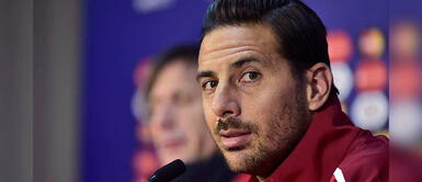 Claudio Pizarro: "Es momento de elegir bien a nuestros líderes y no a cualquier rufián" Claudio Pizarro: "Es momento de elegir bien a nuestros líderes y no a cualquier rufián"