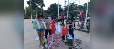Marcha Nacional: Mujeres en Pucallpa levantan su voz de protesta contra crisis en el Perú Marcha Nacional: Mujeres en Pucallpa levantan su voz de protesta contra crisis en el Perú