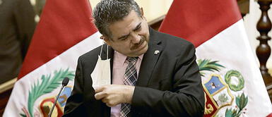 Presentan denuncia penal por homicidio calificado contra Manuel Merino Presentan denuncia penal por homicidio calificado contra Manuel Merino