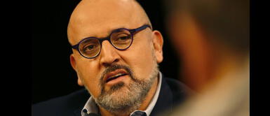 Beto Ortiz genera indignación por comentario ante asesinatos de jóvenes en marcha Beto Ortiz genera indignación por comentario ante asesinatos de jóvenes en marcha