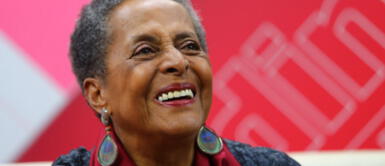 Susana Baca gana el Latin Grammy a Mejor Álbum Folclórico Susana Baca gana el Latin Grammy a Mejor Álbum Folclórico