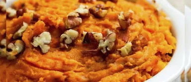 Puré de camote con pecanas: deliciosa guarnición para acompañar el pavo Puré de camote con pecanas: deliciosa guarnición para acompañar el pavo