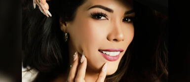 Déjate enamorar por la blusa asimétrica coral que atrapó a Karen Dejo Déjate enamorar por la blusa asimétrica coral que atrapó a Karen Dejo