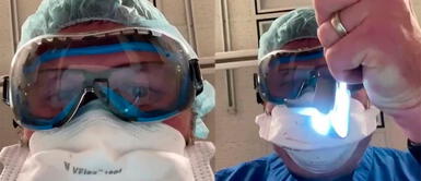 Médico de UCI enseña lo último que miran los pacientes COVID-19 antes de fallecer Médico de UCI enseña lo último que miran los pacientes COVID-19 antes de fallecer