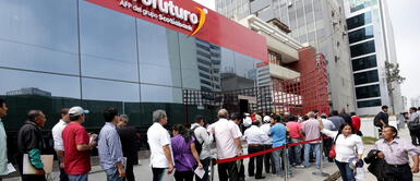 Denuncian que las AFP buscan no pagar los S/17,200 a exaportantes Denuncian que las AFP buscan no pagar los S/17,200 a exaportantes