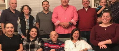 Trece familiares se contagian de COVID-19 tras celebrar cumpleaños 99 de su abuelo Trece familiares se contagian de COVID-19 tras celebrar cumpleaños 99 de su abuelo