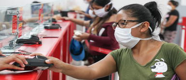 Trabajadores públicos recibirán Bono para la Reactivación Económica de hasta 3,000 soles Trabajadores públicos recibirán Bono para la Reactivación Económica de hasta 3,000 soles