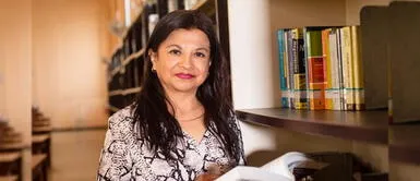 Margarita Martínez, la bibliotecóloga que lee libros por teléfono a personas adultas mayores Margarita Martínez, la bibliotecóloga que lee libros por teléfono a personas adultas mayores