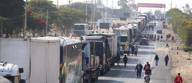 Hospitales a punto de quedarse sin oxígeno por bloqueo de carreteras Hospitales a punto de quedarse sin oxígeno por bloqueo de carreteras
