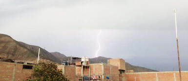 Lima registró truenos, rayos y relámpagos en Chosica, Cieneguilla y Chancay Lima registró truenos, rayos y relámpagos en Chosica, Cieneguilla y Chancay