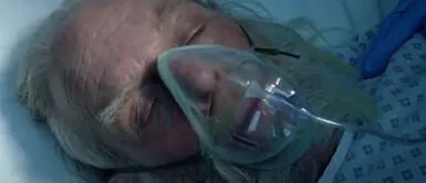 Spot de Papá Noel internado por coronavirus genera críticas de espectadores Spot de Papá Noel internado por coronavirus genera críticas de espectadores