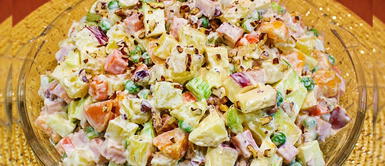 Cinco sabrosas y sencillas ensaladas para acompañar tu cena de Año Nuevo Cinco sabrosas y sencillas ensaladas para acompañar tu cena de Año Nuevo