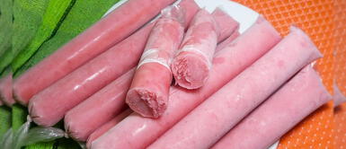 ¡Aplaca el calor gracias a estos marcianos de fresa rellenos de leche condensada! ¡Aplaca el calor gracias a estos marcianos de fresa rellenos de leche condensada!