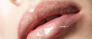 Juicy Lips, la tendencia de maquillaje que trae de vuelta al gloss para labios Juicy Lips, la tendencia de maquillaje que trae de vuelta al gloss para labios