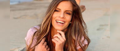 Alejandra Baigorria incorpora con éxito tendencias en imponente bikini rosa coral Alejandra Baigorria incorpora con éxito tendencias en imponente bikini rosa coral