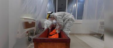 España: Un hombre pierde a su esposa e hija por la COVID-19 en el mismo día España: Un hombre pierde a su esposa e hija por la COVID-19 en el mismo día