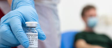 EE. UU.: médico es acusado de robar vacunas para sus familiares y amigos EE. UU.: médico es acusado de robar vacunas para sus familiares y amigos