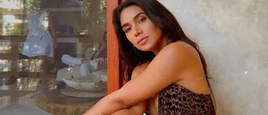 Vania Bludau da lección de estilo sobre cómo llevar el broderie en un bikini Vania Bludau da lección de estilo sobre cómo llevar el broderie en un bikini