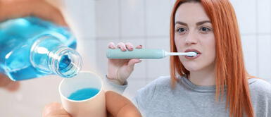 ¿Por qué es necesario usar enjuague bucal en esta pandemia de la COVID-19? ¿Por qué es necesario usar enjuague bucal en esta pandemia de la COVID-19?