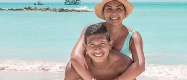 Ana Siucho esposa de 'Orejas' Flores comparte tierna sesión de fotos de su embarazo Ana Siucho esposa de 'Orejas' Flores comparte tierna sesión de fotos de su embarazo