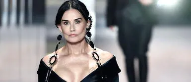 Demi Moore luce irreconocible en desfile de Fendi para Semana de la Alta Costura Demi Moore luce irreconocible en desfile de Fendi para Semana de la Alta Costura
