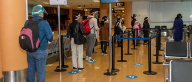 Aeropuerto Jorge Chávez: pasajeros quedan varados por no contar con prueba molecular Aeropuerto Jorge Chávez: pasajeros quedan varados por no contar con prueba molecular