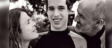 Carlos Alcántara comparte emotivo video con su hijo Lorenzo Carlos Alcántara comparte emotivo video con su hijo Lorenzo