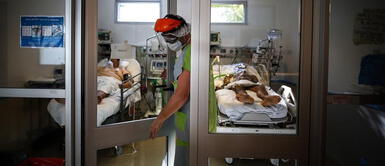 España: Una pareja hospitalizada con COVID-19 pide casarse antes ingresar a UCI España: Una pareja hospitalizada con COVID-19 pide casarse antes ingresar a UCI