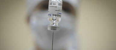 ¿Por qué algunas personas dan positivo después de recibir la vacuna de COVID-19? ¿Por qué algunas personas dan positivo después de recibir la vacuna de COVID-19?