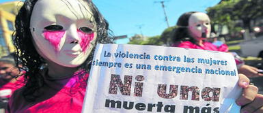 Feminicidio en SMP: sujeto asesina a su pareja y luego se suicida Feminicidio en SMP: sujeto asesina a su pareja y luego se suicida