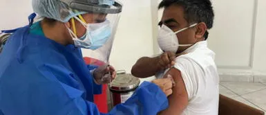 Estas son las primeras personas en ser vacunadas contra la COVID-19 en Perú Estas son las primeras personas en ser vacunadas contra la COVID-19 en Perú