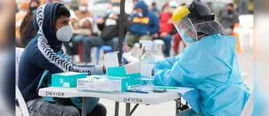 "Muchos jóvenes, entre los 18 y 29 años, llenan las camas UCI", asegura EsSalud "Muchos jóvenes, entre los 18 y 29 años, llenan las camas UCI", asegura EsSalud