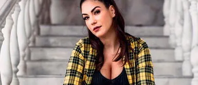 El vestido con estampado de cuadros vichy que conquistó a la hija de Tilsa Lozano El vestido con estampado de cuadros vichy que conquistó a la hija de Tilsa Lozano