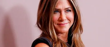Jennifer Aniston fusiona las tendencias del momento en un radiante cambio de look Jennifer Aniston fusiona las tendencias del momento en un radiante cambio de look