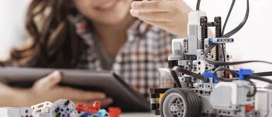 ¿Cómo y por qué acercar a mis hijos al mundo de la tecnología? ¿Cómo y por qué acercar a mis hijos al mundo de la tecnología?